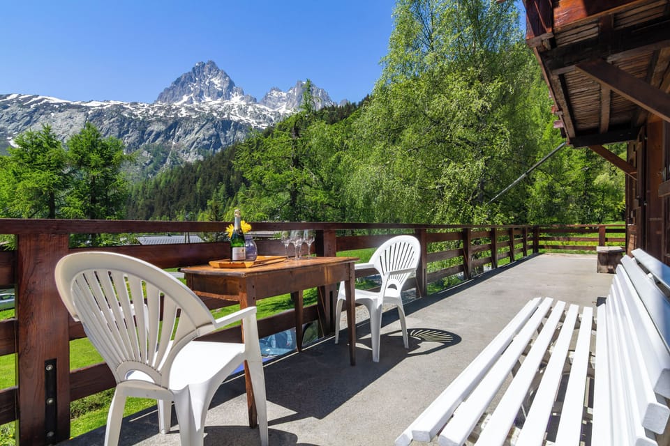 Charming Chalet with a sunny south facing  balcony