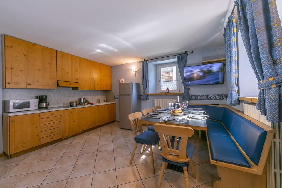 Kitchen and dining area