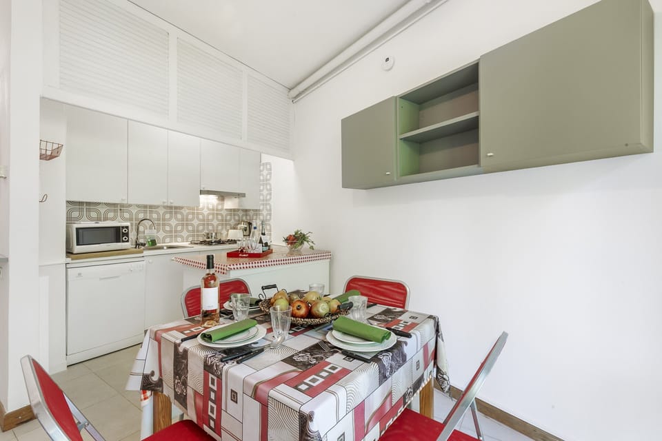 Kitchen and dining area