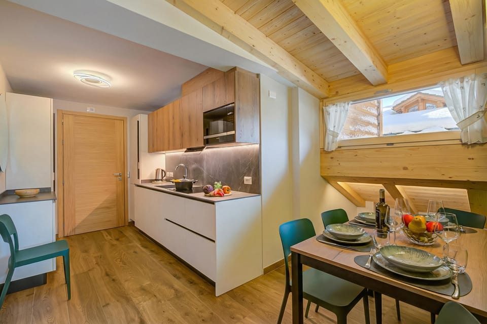 Kitchen and dining area