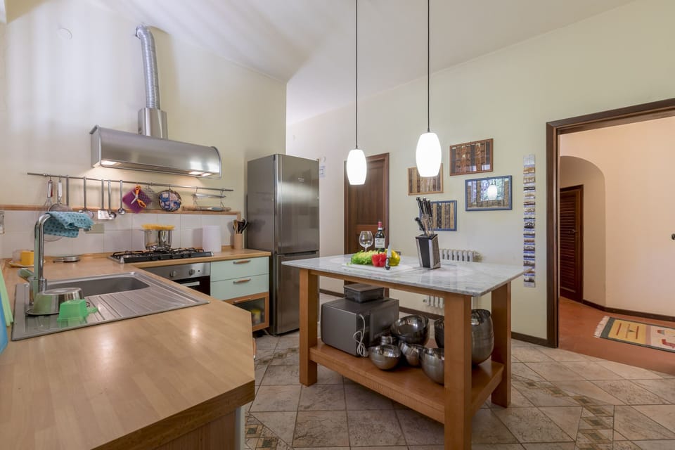 Spacious kitchen with a dishwasher