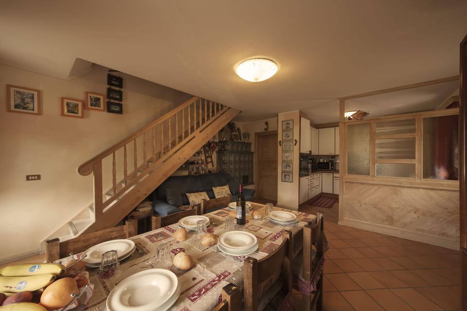 Dining set in the living room