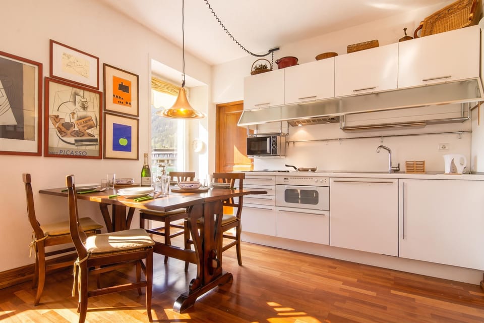 Kitchen and dining area