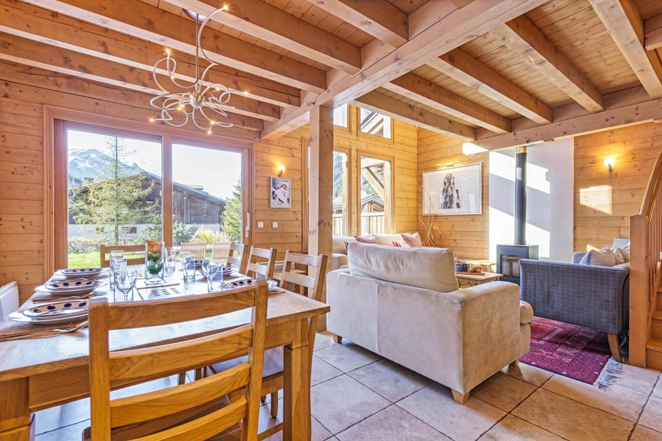 Living and dining room