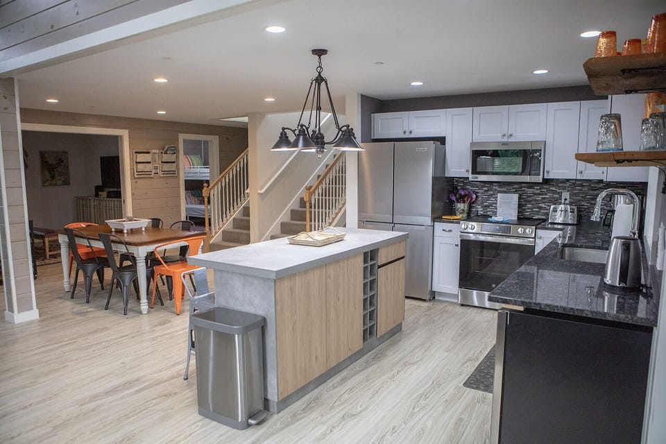 Another view of kitchen