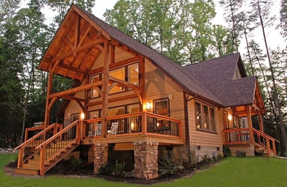 The Vandalia House - Handcrafted Timber & Stone - Gourgeous Inside & Out