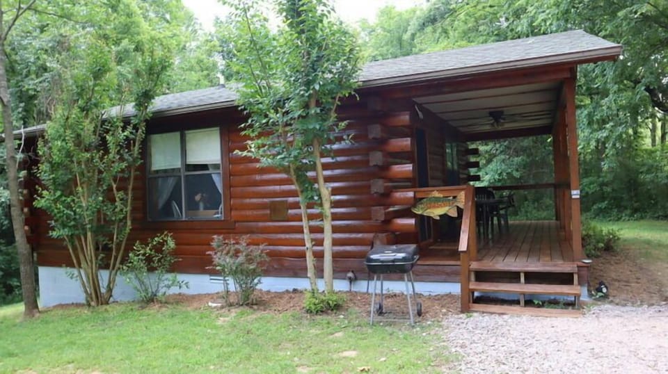 Sycamore cabin side