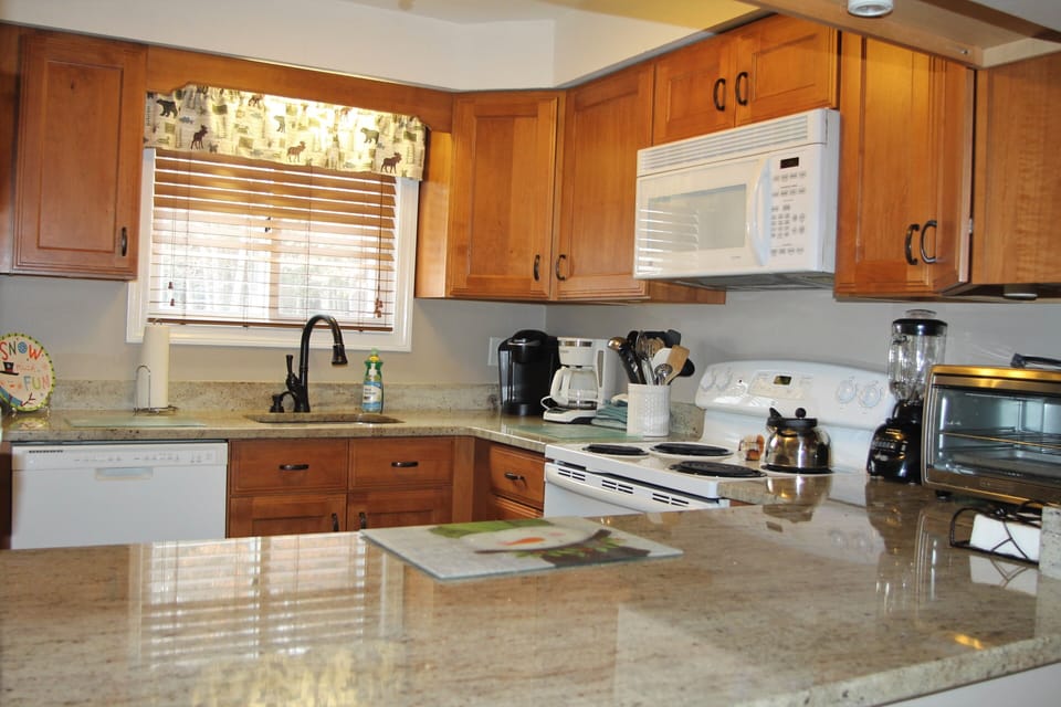 KITCHEN VIEW