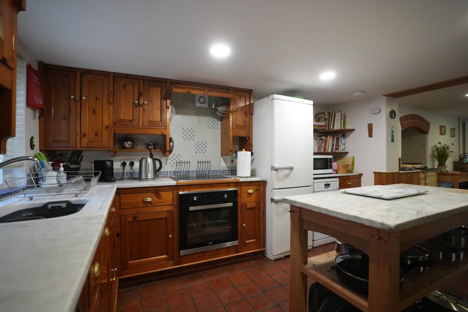 Fully equipped Cottage kitchen