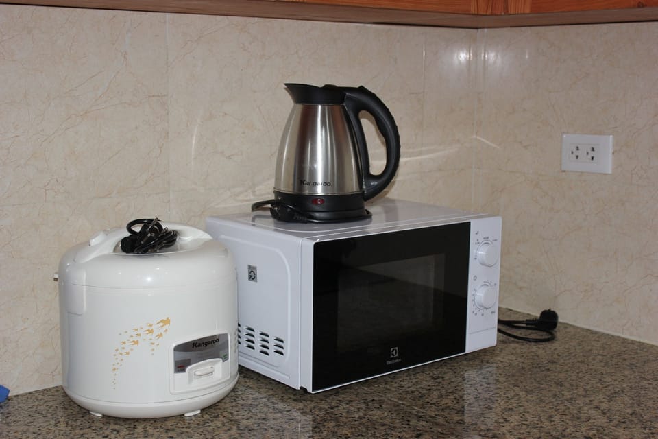 Microwave & cooker