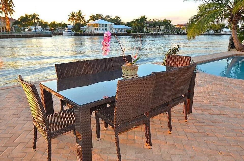 Poolside Dining w/Seating For Eight Overlooking Waterway...