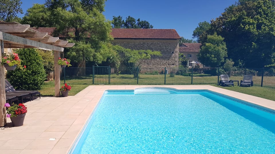 Heated private pool. 12m x 6m