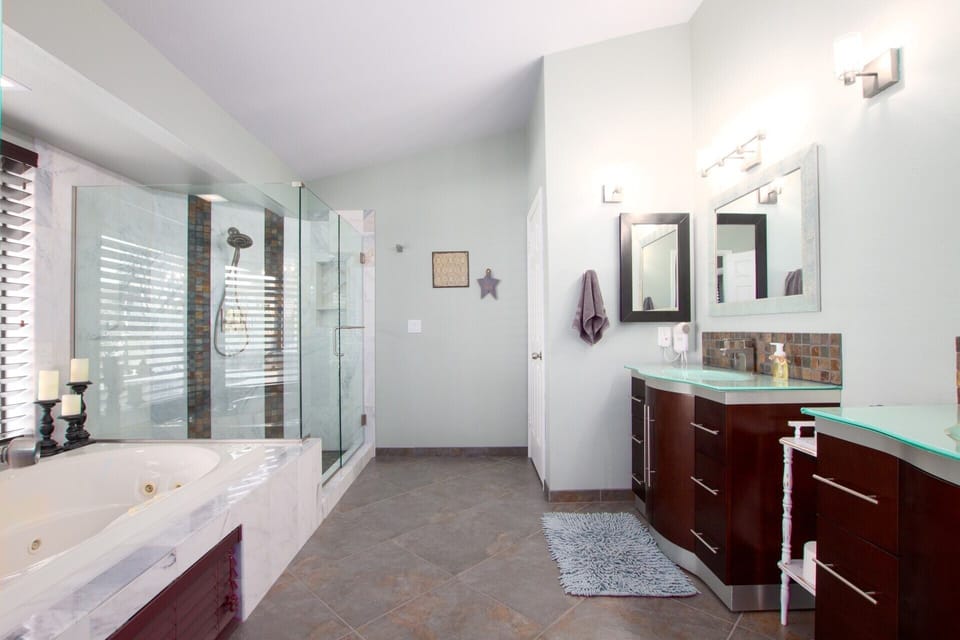 Master Bathroom, separate tub and shower, Blow Dryer, Handmade Castile soaps