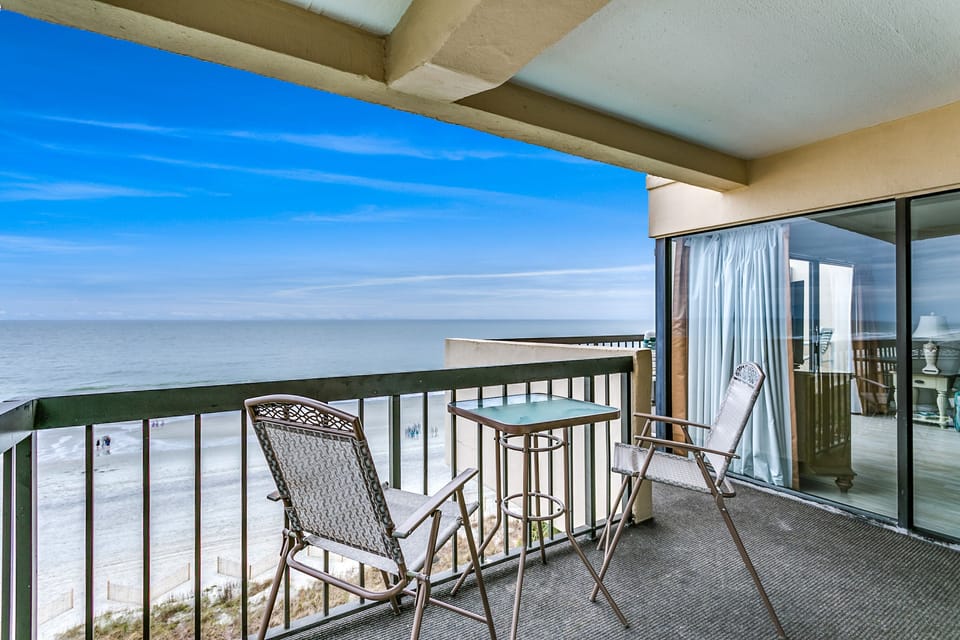 Savoy Penthouse 601 balcony