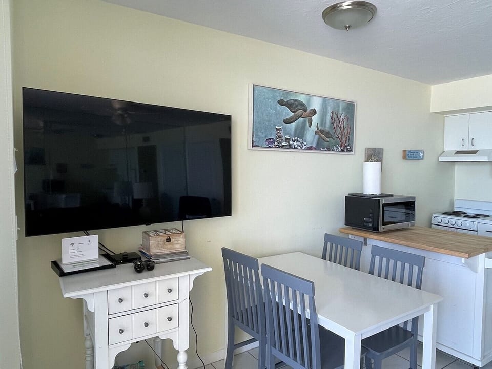 Living, Dining and Kitchen