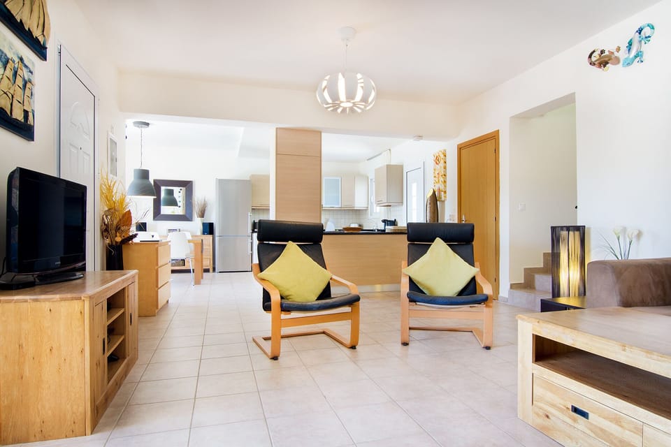 Massive ground floor open plan living