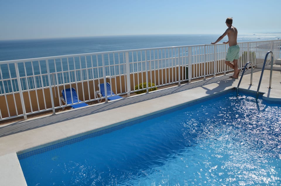 Rooftop pool with fantastic sea view