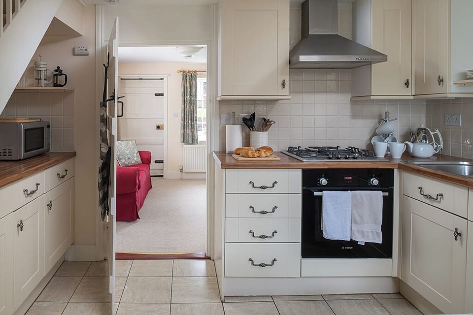 Make the most of the well equipped kitchen.