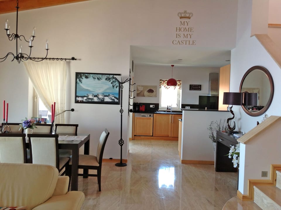 kitchen entry from dining area