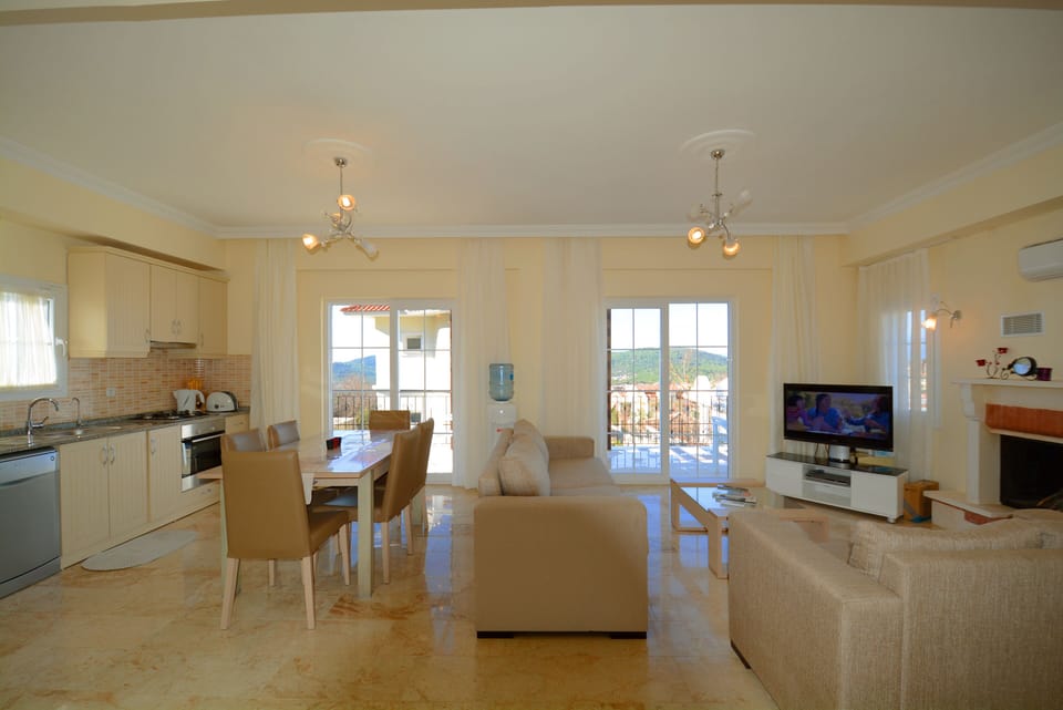 Villa2 open plan lounge & kitchen