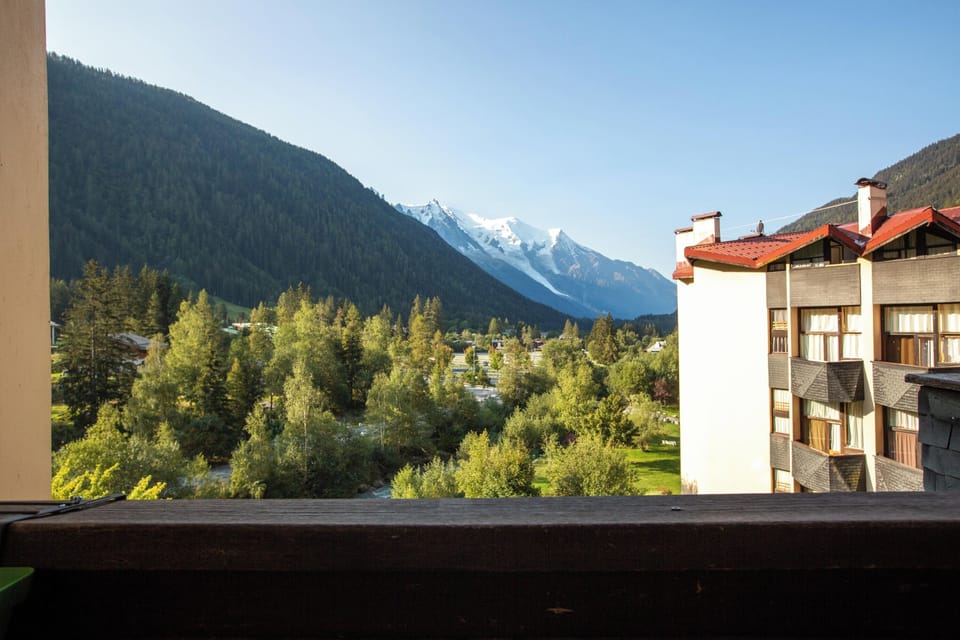Private balcony with a Mont Blanc view