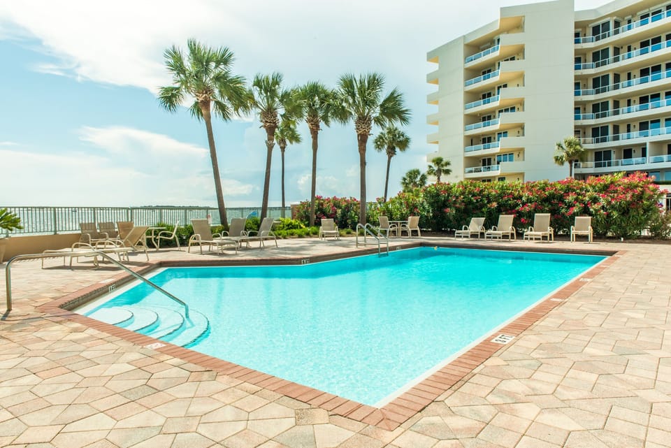 Waterview Towers Pool
