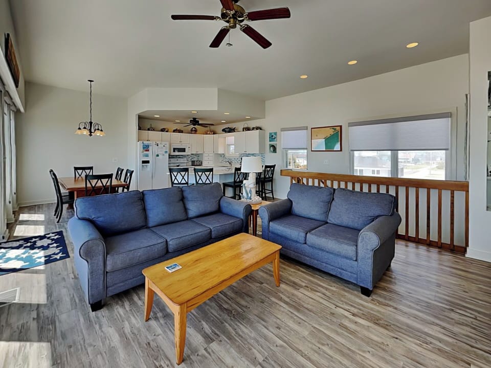 Open and Inviting Floor Plan