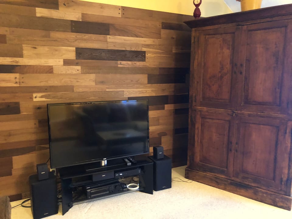 TV