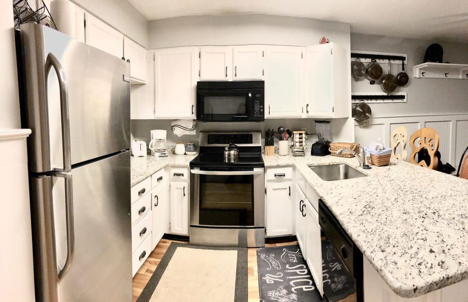 Fully equipped kitchen 