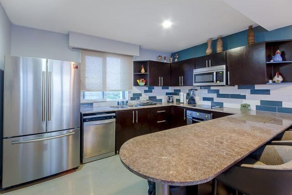 Fully-equipped kitchen