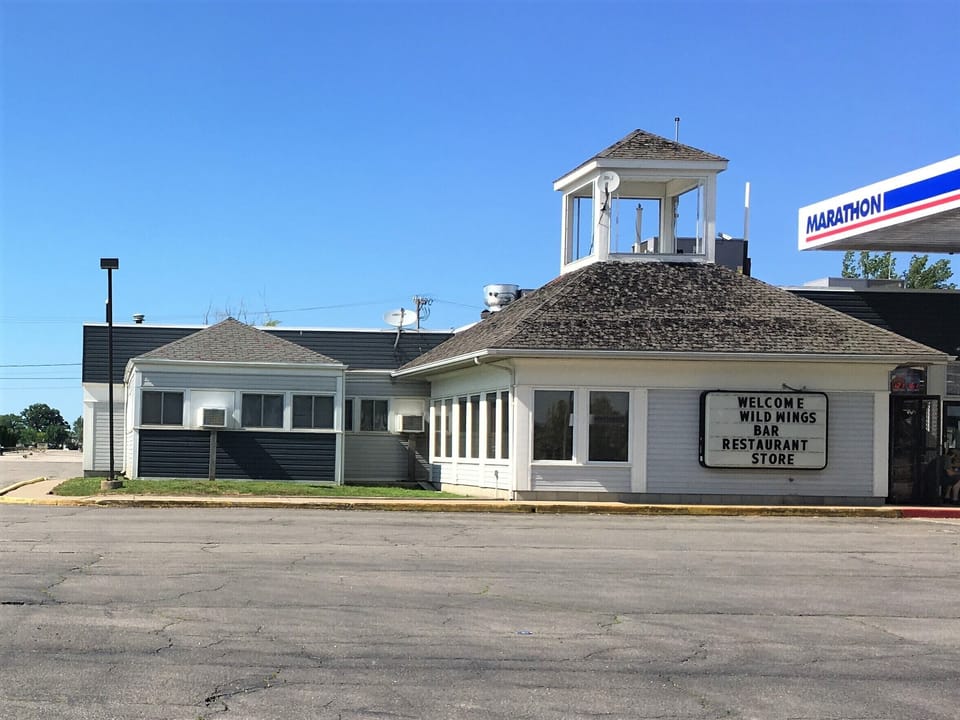 Marathon Gas Station and Wild Wings Bar/Restaurant/store just 2 minutes away