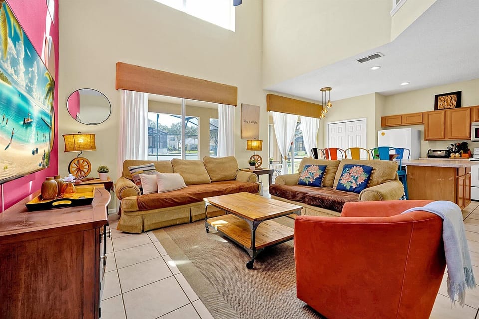 Bright and Spacious Living Room
