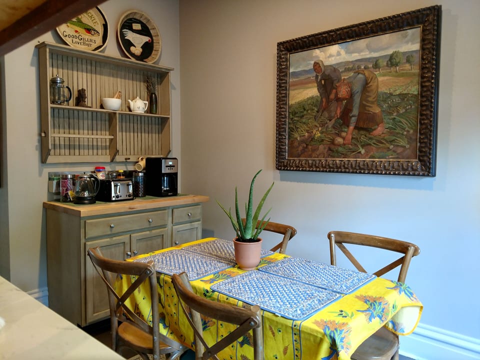 Also enjoy our Breakfast Room with our complimentary  coffee/Tea station