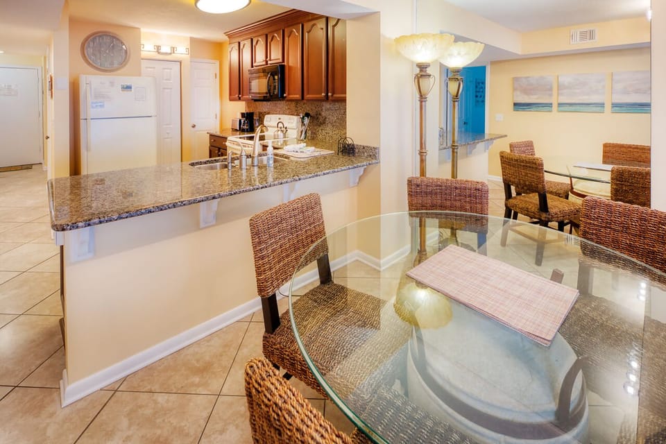 Dining Room - Bring the entire family together to dine for any meal at this inviting dining room table