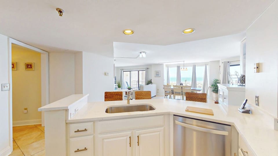 Fully Stocked Kitchen