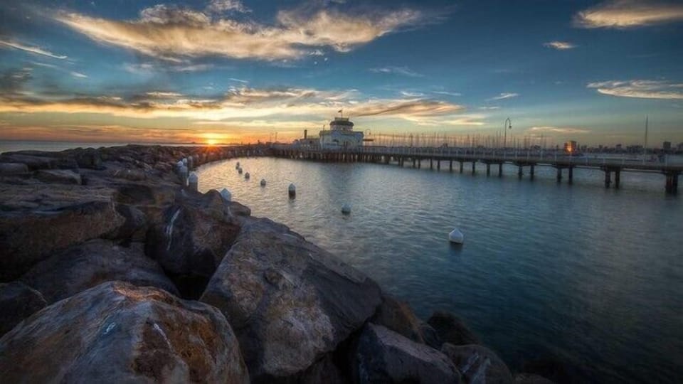 St Kilda Beach: Perfect for a walk, swim, sunset and drinks...