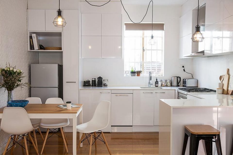 Kitchen: Perfect place for that morning coffee.