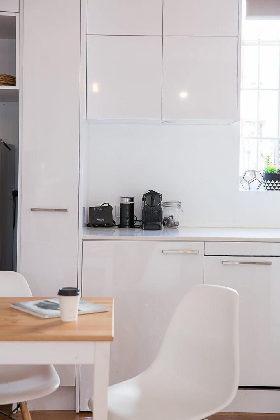Kitchen: Help yourself to Nespresso coffee.