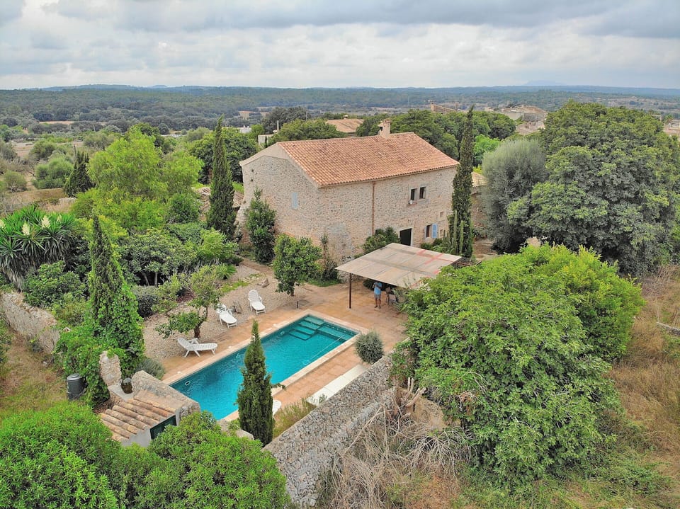 Traditional rural house for rent in Mallorca. Barraquer 047