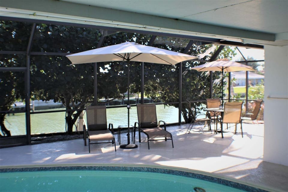 Pool Lanai