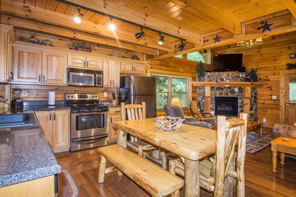 Log dinning set seats 6.