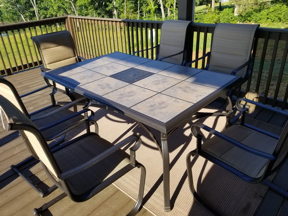 Lower oversized deck