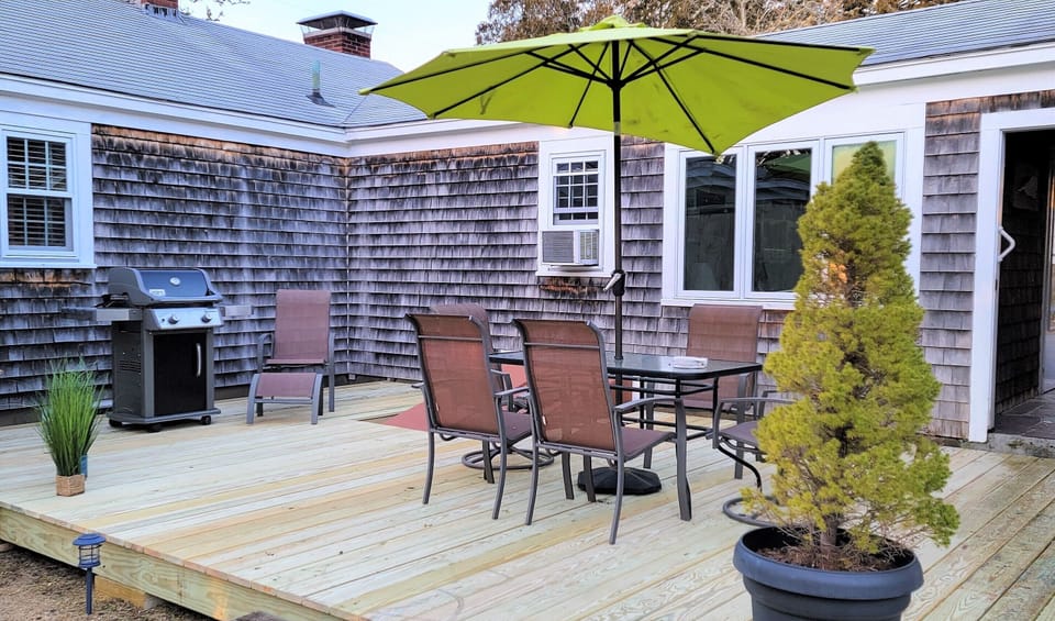 All New Deck!  Relax in the morning  with coffee or cookout in the evening.