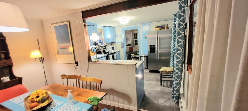 Open Kitchen/Dining area