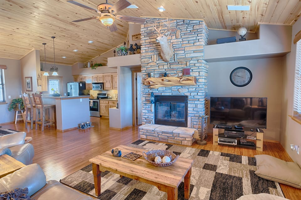 Fireplace, Internet, Direct TV with Roku, Reclining Sofa, Games, Movies, Books