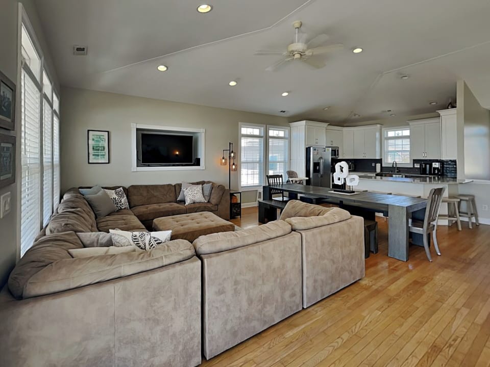 Living Room - Smart TV