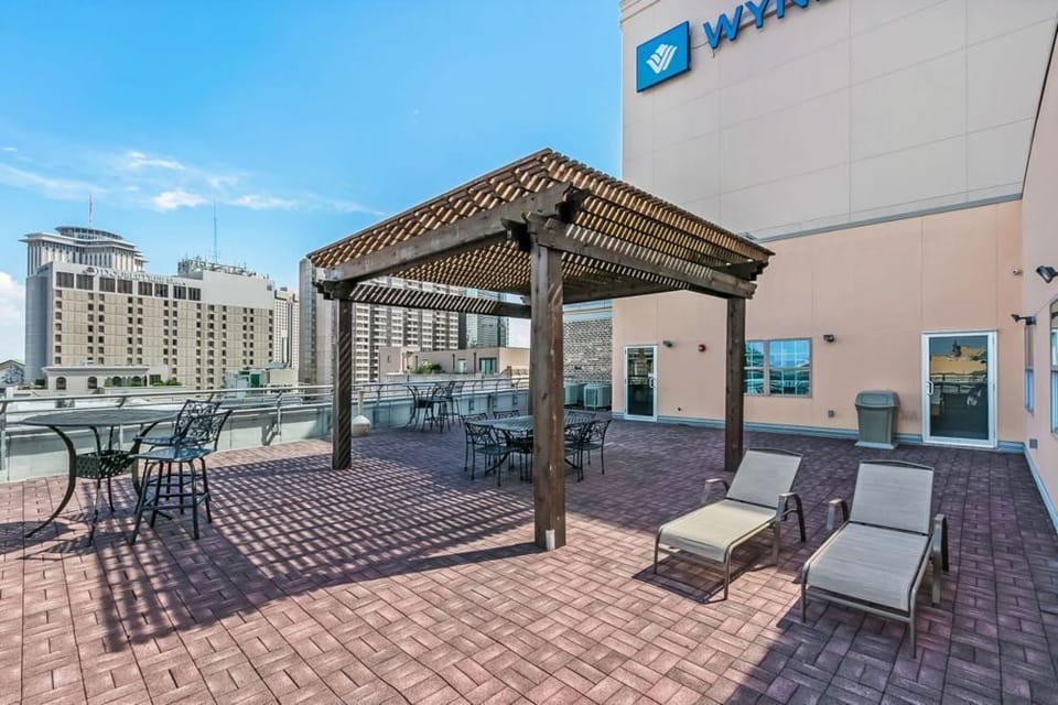 Balcony/Patio (Shared)