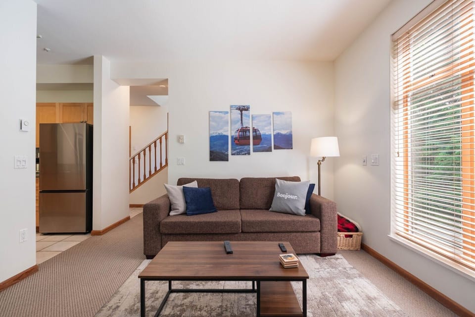 Living area: Sofa bed (double)