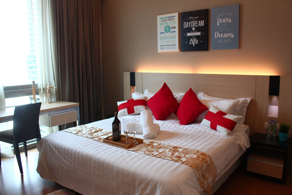 Modern, Comfortable and Beautiful King Size Bed 