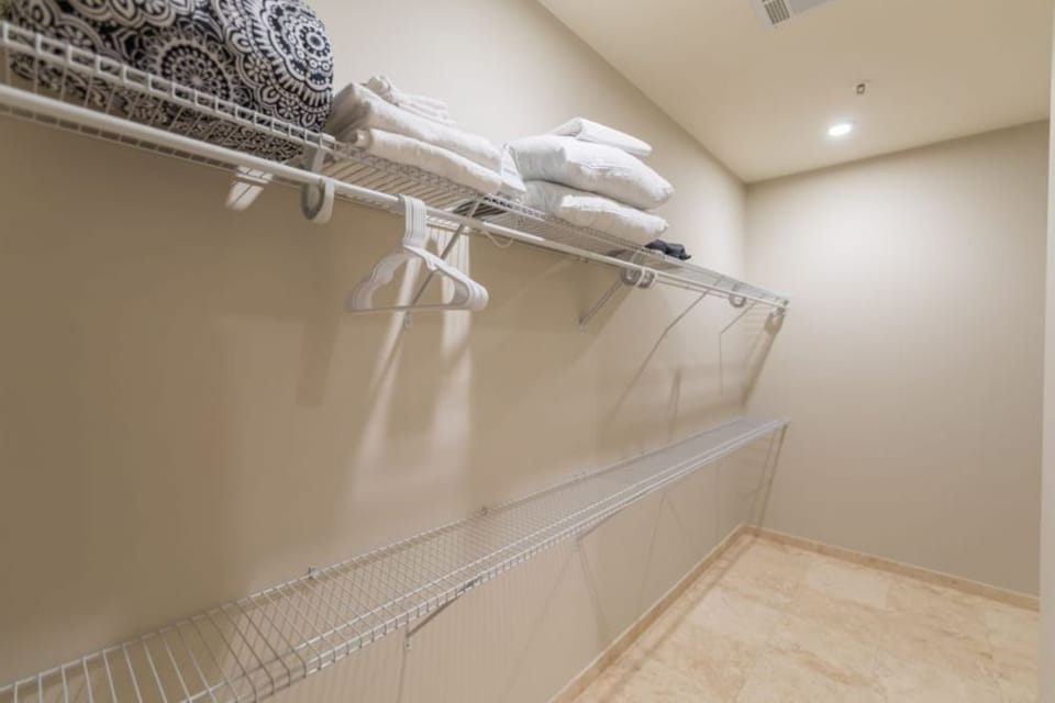 Walk-in closet